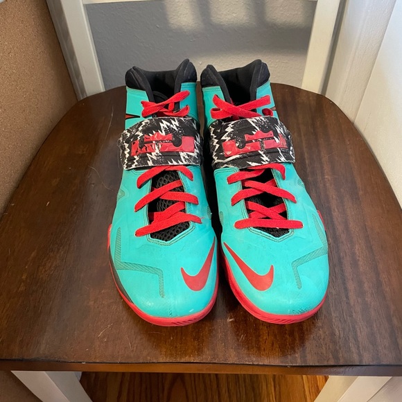 Nike Lebron Zoom Soldier VII Custom - Picture 2 of 3